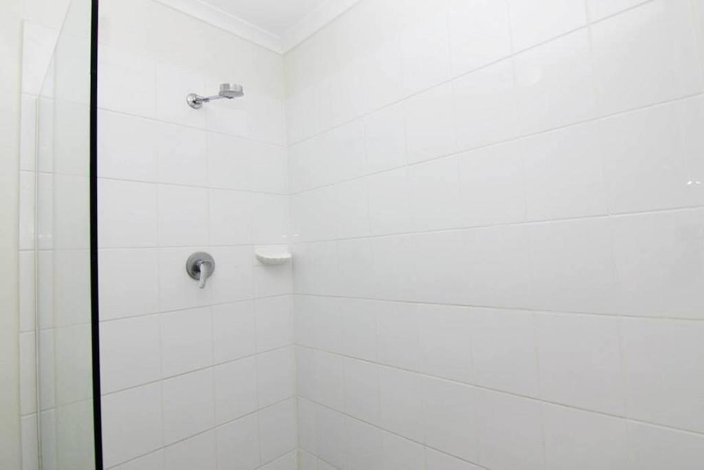 Crossroads Hotel Lae Omili Cameră foto